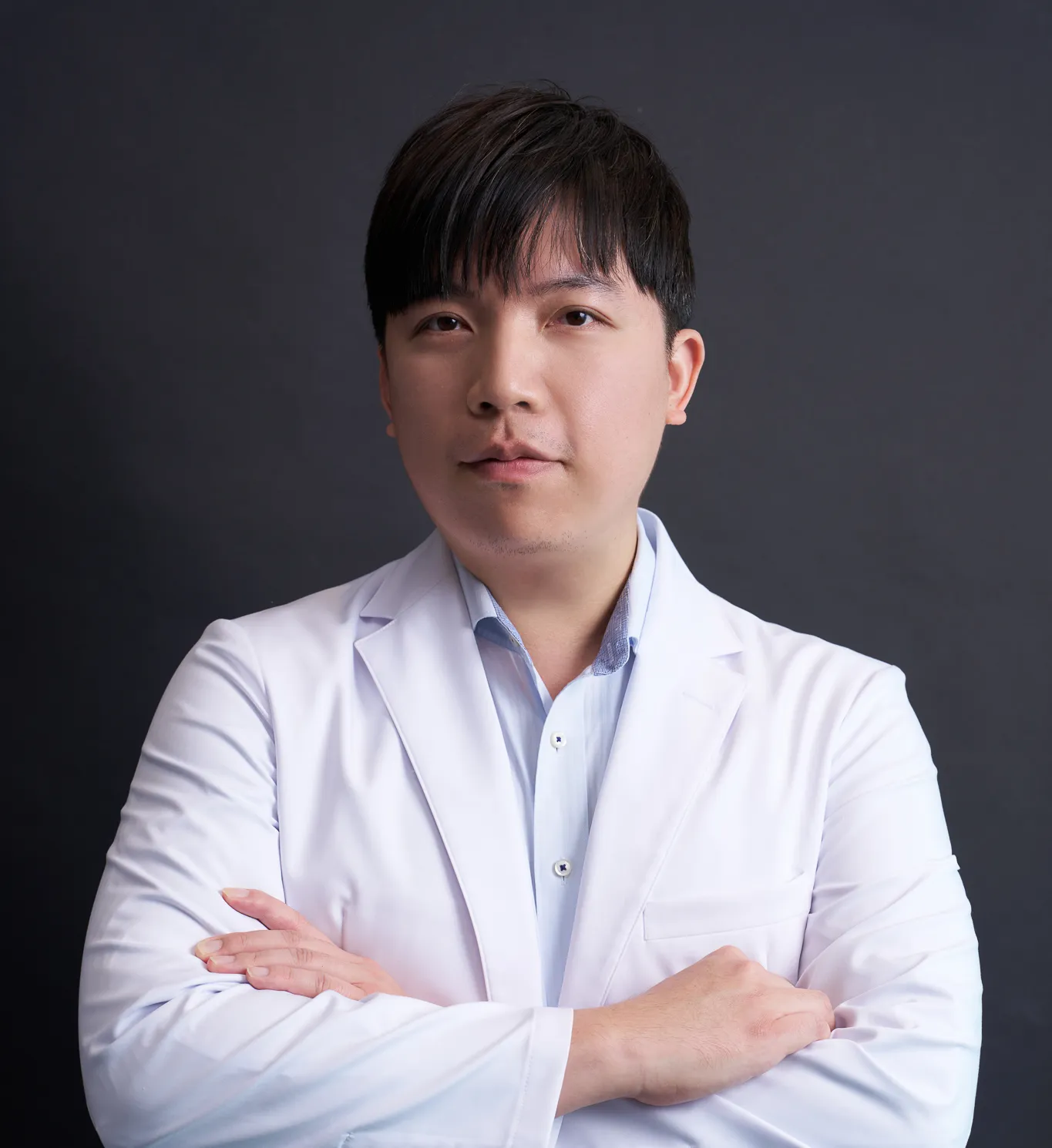 周孟翰醫師專業形象照